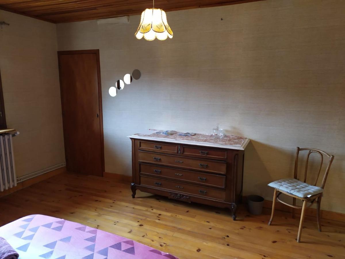 Chardon Bleu Appartement Chambre Cuisine Coin A Manger Sanitaires Salle D'Eau Barcelonnette Buitenkant foto